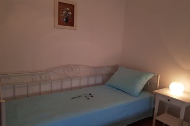 Apartment B2, bedroom