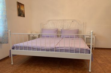 Apartment B2, bedroom