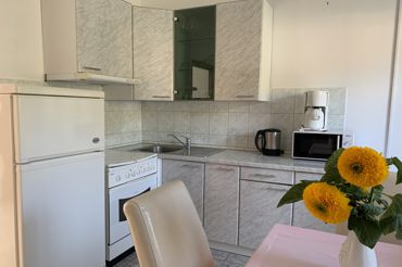 Apartment B2, kitchen